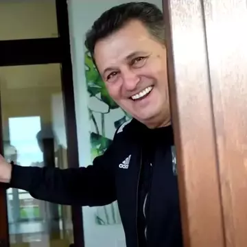 Cum arată vila din București a lui Nea Mărin. Liviu Vârciu a filmat fiecare cameră
