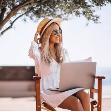 5 metode simple prin care poți emana eleganță și prospețime în zilele de vară
