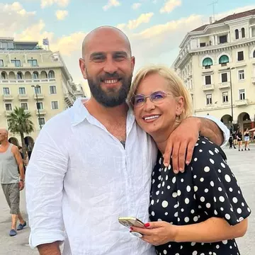 Paula Chirilă a fost cerută de soție. Cum arată inelul de logodnă primit de actriță