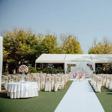Idei pentru organizarea unui eveniment elegant într-un spațiu memorabil - by Maison Dadoo