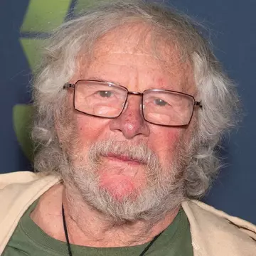 Doliu în televiziune. Fostul prezentator TV și activit pentru mediu, Bill Oddie, a murit la 85 de ani