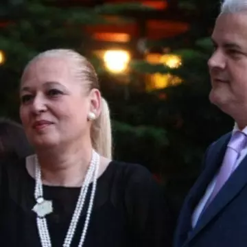 Povestea de dragoste dintre Dana și Adrian Năstase durează de  Cum s-au cunoscut în urmă cu 41 de ani: „Nu pot să-mi închipui să stau fără ea”