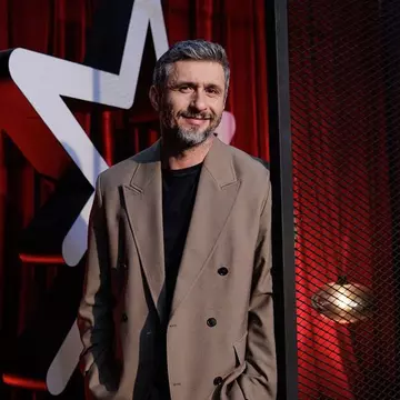Dragoș Bucur, conflict cu vecinii în miez de noapte. Actorul a chemat Poliția după ce a fost amenințat
