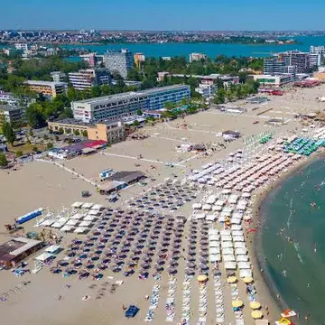 Dezastru pe litoral. Inspectorii ANPC au dat amenzi usturătoare pentru nereguli grave