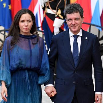 Mirabela Grădinaru, ținută rafinată la întâlnirea cu Președinta Republicii India. Apariția memorabilă a Primei Doamne a României