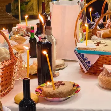 Ce se dă de pomană de Adormirea Maicii Domnului. Ce nu trebuie să conțină pachetele din 15 august