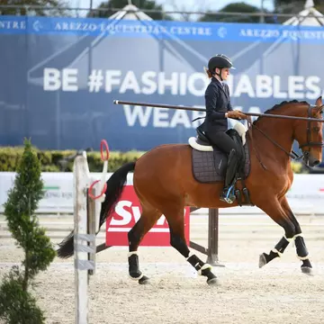 Premieră pentru echipa ecvestră ISSA Resort: doi sportivi vor concura la Campionatul Mondial de Working Equitation 2026