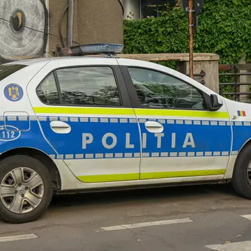 O fată de 13 ani din Timișoara și-a înjunghiat tatăl ca să-și salveze mama. Femeia avea ordin de protecție împotriva soțului