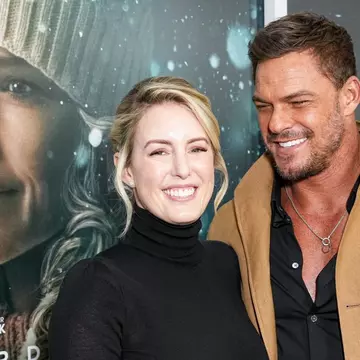 Alan Ritchson și soția lui au decis să divorțeze după 20 de ani de căsnicie: „Am construit o viață și o familie împreună”