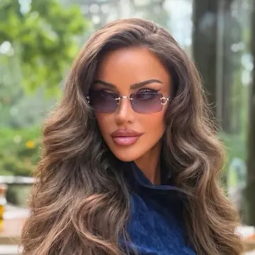 Bianca Drăgușanu a răbufnit din cauza reacțiilor la moartea Valentinei Tănăsie: „S-a ajuns la o normalizare a ideii că femeile sunt vinovate pentru fiecare rău care li se întâmplă. Este inadmisibil”