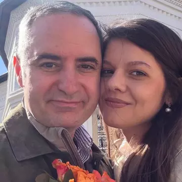 Cine este viitoarea soție a lui Alexandru Nazare. Maria Mihali are 30 de ani și este interpretă de muzică populară