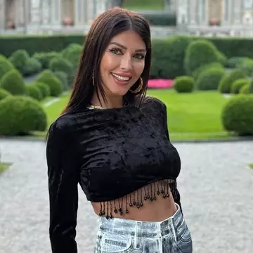 Ilinca Vandici este însărcinată pentru a doua oară. Prezentatoarea tv trăiește o poveste de iubire cu Bogdan Boitor