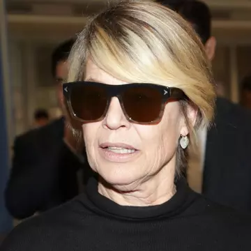 O recunoști? E una din cele mai mari vedete de la Hollywood, iar transformarea ei e spectaculoasă