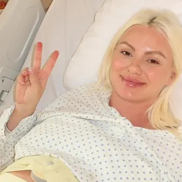 Alexandra Stan, confesiuni dramatice despre nașterea fiicei sale: „Am pierdut aproximativ 3,5 litri de sânge”