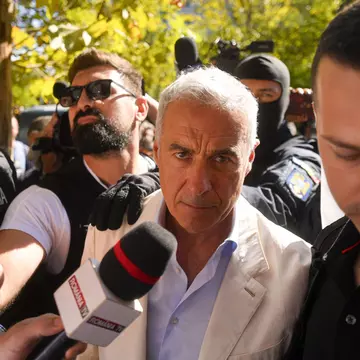 DIICOT a pus sechestru pe conturile lui Călin Georgescu. Prejudiciul din dosar se ridică la 1,1 milioane de euro 