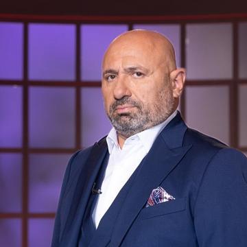 Cătălin Scărlătescu, apariție rară alături de iubita lui, Elena Gogean. Cum au fost surprinși în vacanță