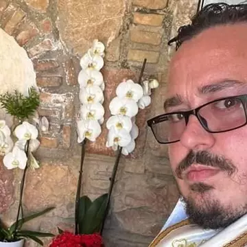 Cazul Pomohaci 2.0. Cine este Emilian Căruntu, falsul preot care mințea credincioșii că deține icoane făcătoare de minuni și cerea bani pe TikTok