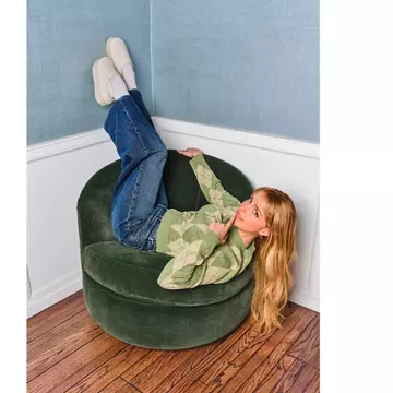 Crocs spune „Make It Cozy” în sezonul în care confortul devine un statement
