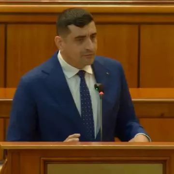 George Simion, anunț din Plenul Parlamentului: „A fost strâns Bolojan cu ușa, a fost amenințat”