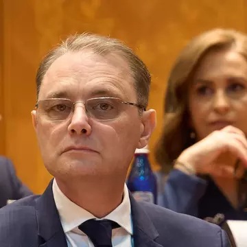 Guvernul Luca Niculescu a primit votul de încredere al Parlamentului: „Cu emoție și responsabilitate am primit acest vot”