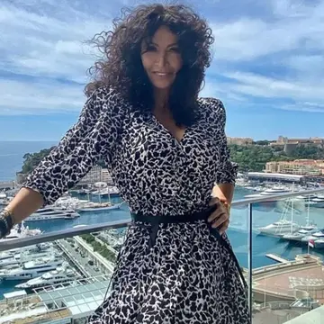 Imagini din penthouse-ul în care Mihaela Rădulescu locuiește la Monaco