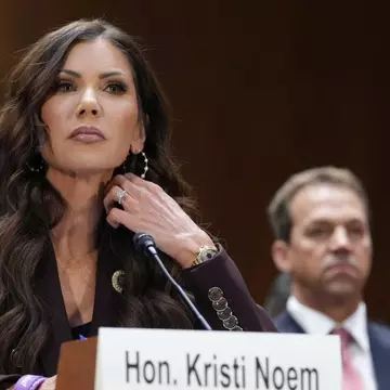 Kristi Noem divorțează după 34 de ani. Scandalul care a șocat America