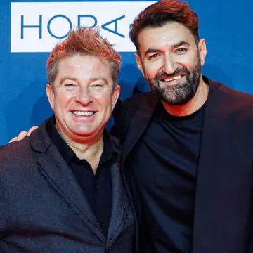 Smiley și Pavel Bartoș, dezvăluiri fără perdea despre cei 17 ani de prietenie: „Cea mai grea a fost prima noapte împreună”