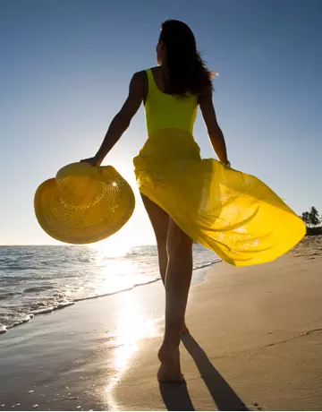 Soare, valuri si o silueta noua - noi metode de slabit!