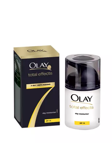 Uita de imbatranirea pielii cu Olay Total Effects