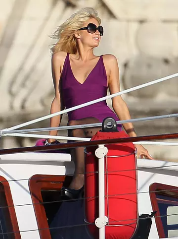 Paris Hilton prinsa cu cannabis