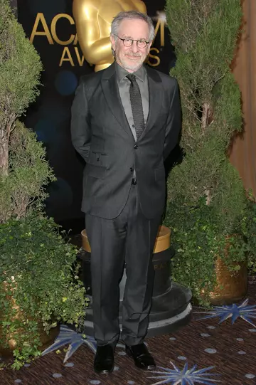 1744722.16-steven-spielberg-1
