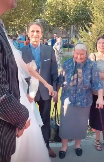 Tatăl Andreei Bălan și bunica ei