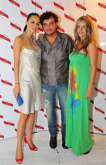 Razvan Ciobanu, alaturi de Andreea Raicu si Tania Budi