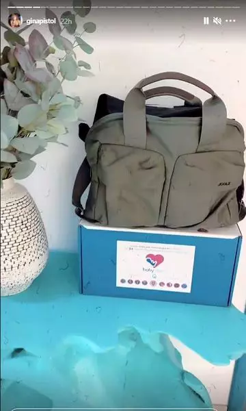 gina-pistol-camera-fetitei-Capture