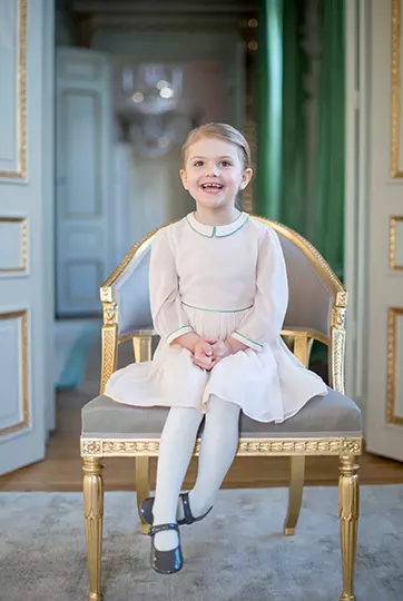 Printesa Estelle la 4 ani