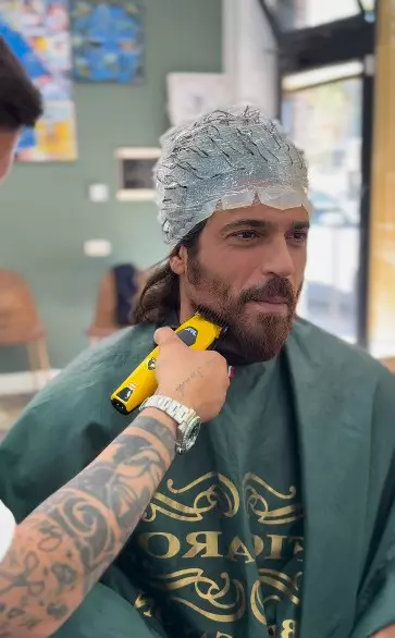 can-yaman-schimbare-radicala-look-barba-rasa (5)
