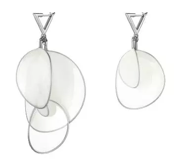 Cercei Louis Vuitton, 5.650 lei