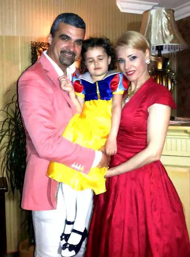 Aurelian-Temisan-si-Monica-Davidescu-4-371x500