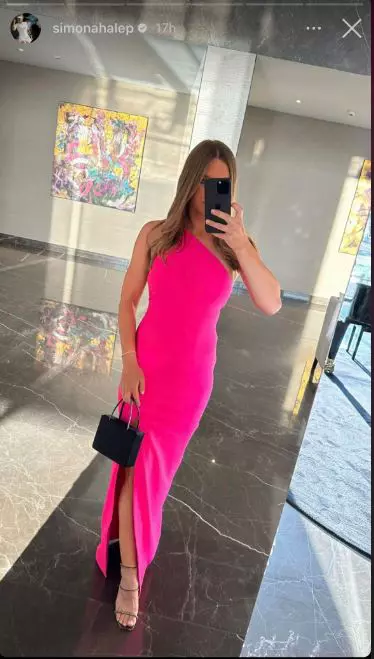 Rar o vezi așa! Simona Halep a strălucit într-o rochie extrem de elegantă