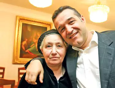 2-3-mama-gigi-becali-_1_