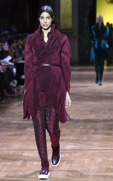 Issey Miyake colectia toamna iarna 2017-2018 (5)