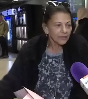 elena carstea in aeroport