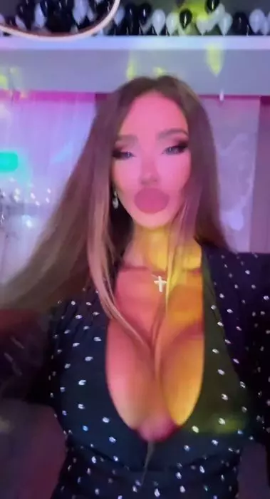 bianca-dragusanu-aniversare
