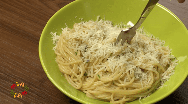 MIAM-MIAM! Spaghete aglio e olio (usturoi și ulei)