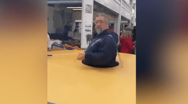 Video viral. Cum se apără italienii de coronavirus
