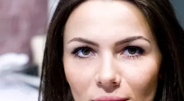 Învaţă de la Anastasia Soare cum să te pensezi corect