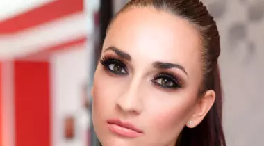 Tendinţe în make up pentru toamna 2011: smokey eyes
