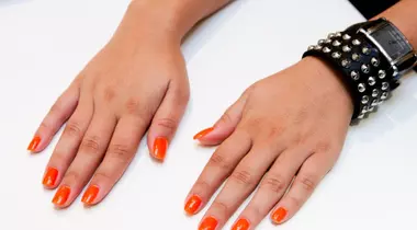 VIDEO Beauty: Oja semipermanentă, noul trend în materie de manichiură