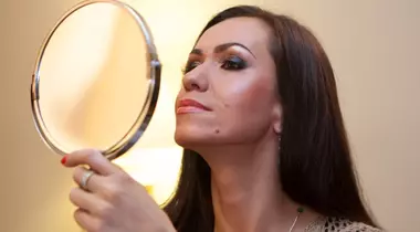 VIDEO: Terapia cu laser 3D, pentru un ten perfect! Iat-o pe câştigătoare! I