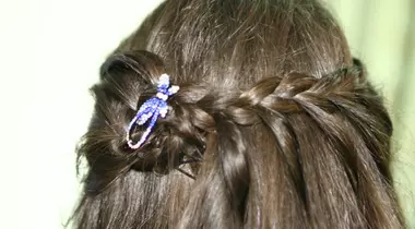Tutorial video: cum să îţi faci singură un mix de împletituri chic!